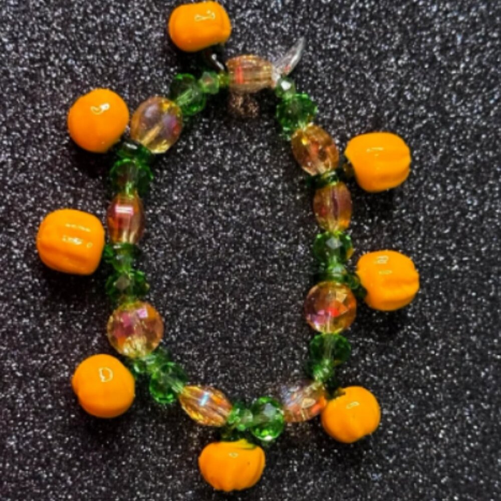 handmade: pumpkin Bracelet for women